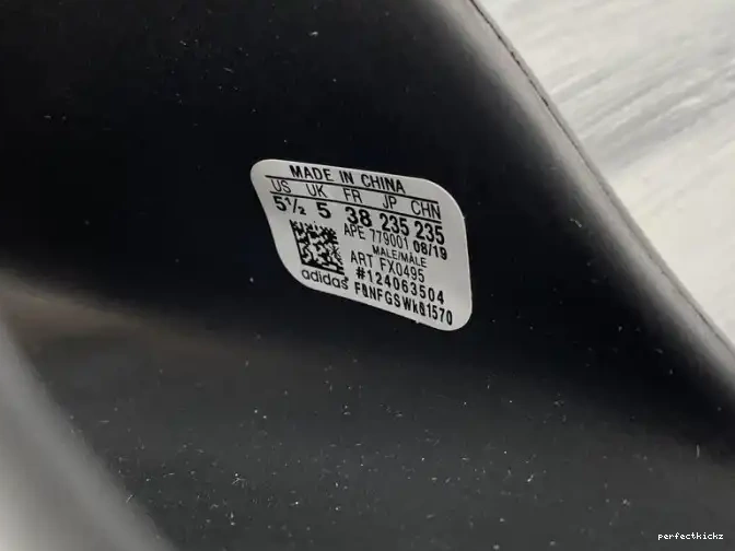 FX0495 Slide Adidas Yeezy Black 0528
